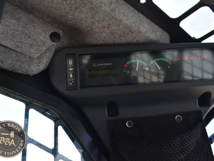 2021-deere-325g-image-72