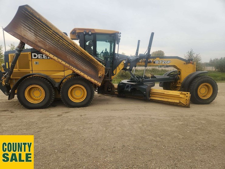 2019-deere-872g-image-44