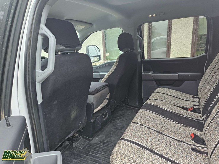 2021-ford-f150-image-14