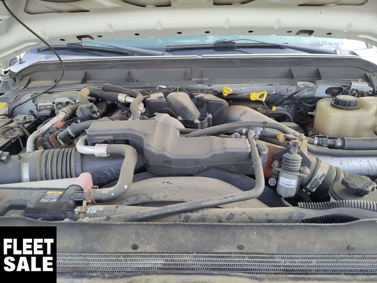 2011-ford-f550-image-23