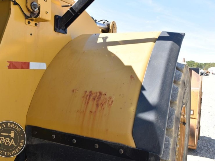2014-caterpillar-982m-image-98