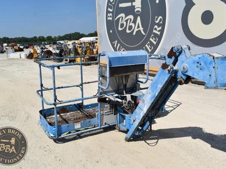 2014-genie-s65-trax-image-40