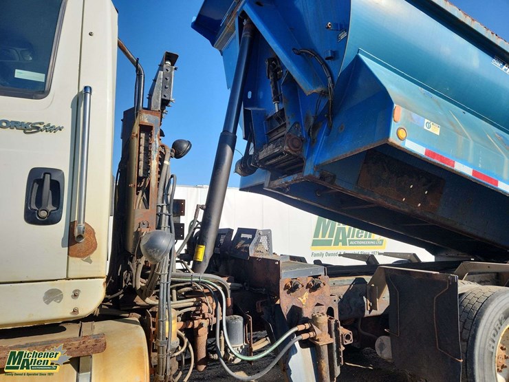 2012-international-workstar-7600-image-54