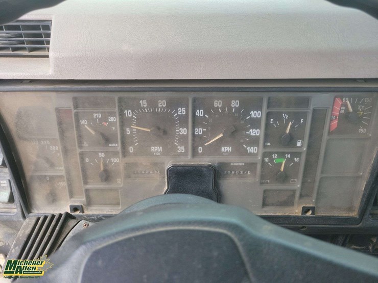 2000-international-4900-image-9