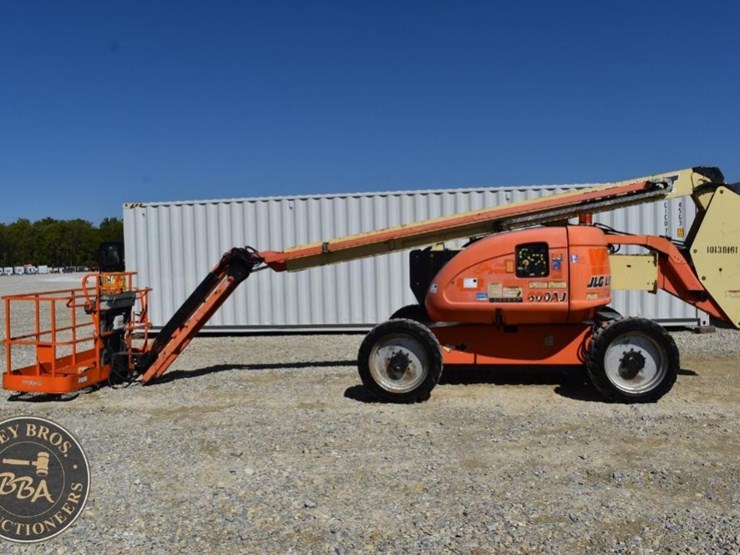 2013-jlg-600aj-image-3