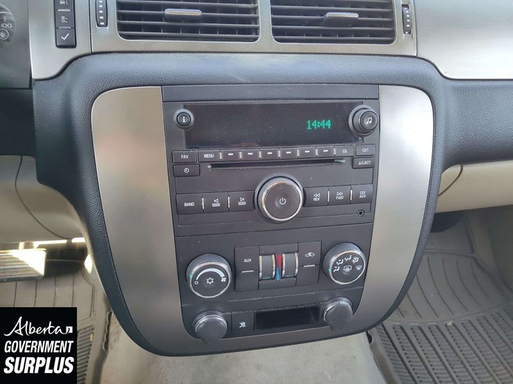 2007-chevrolet-tahoe-ls-image-12