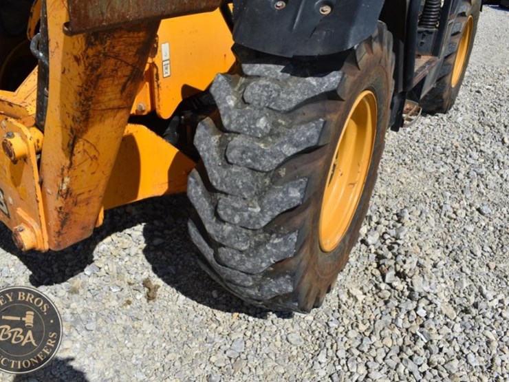 2015-jcb-510-56-image-16