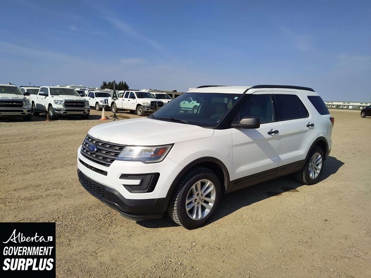 2017-ford-explorer-image-1