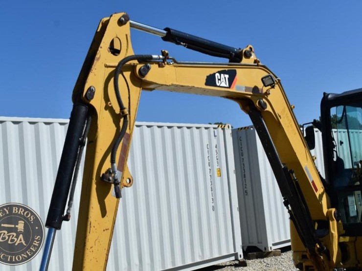 2013-caterpillar-305.5d-cr-image-50