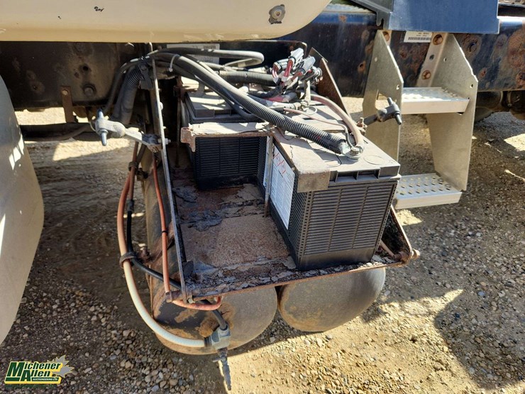 2011-international-workstar-7500-image-28