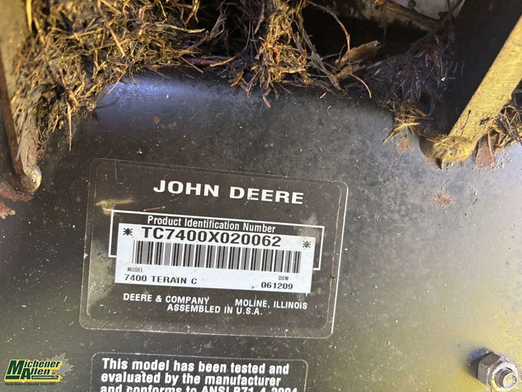 2009-john-deere-7400-image-3