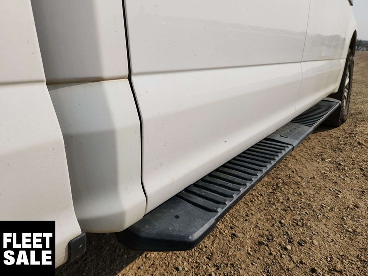 2017-ford-f150-image-30