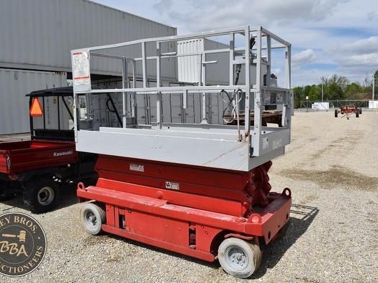 electric-scissor-lift-37988-image-4