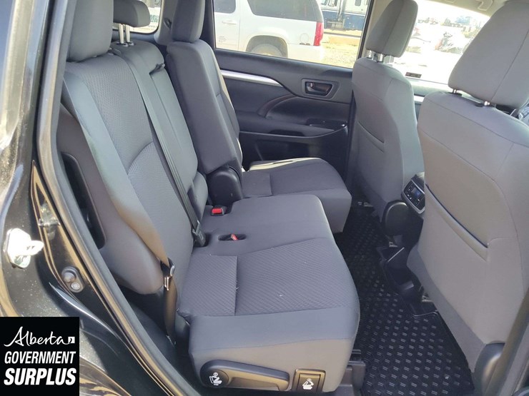 2018-toyota-highlander-image-20