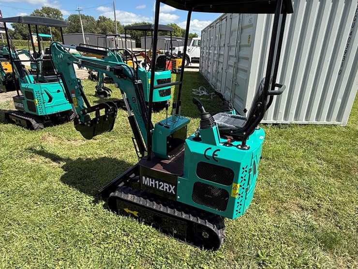 #611-•-2025-cfg-industrial-mh12rx-hydraulic-track-type-mini-excavator-image-17
