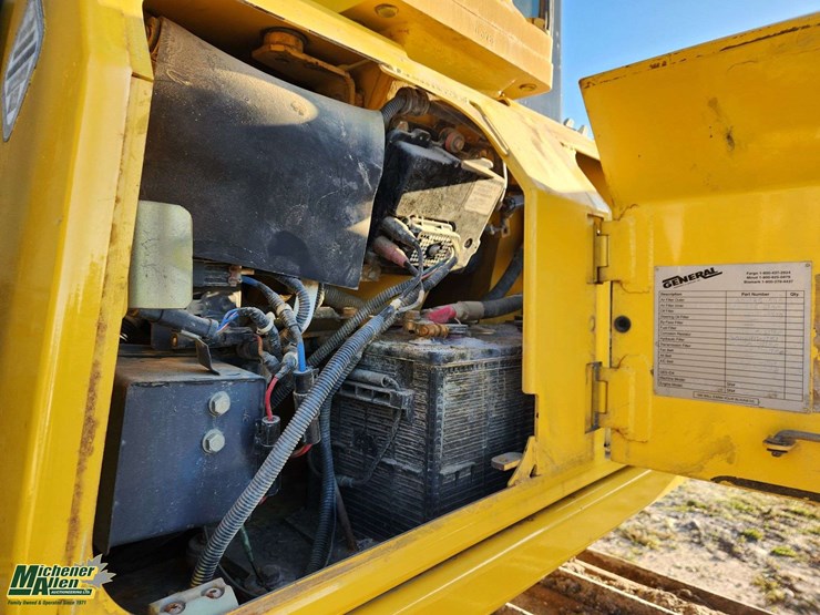 2015-komatsu-d65px-image-22
