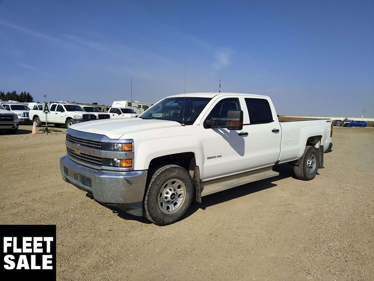 2018-chevrolet-silverado-3500hd-image-1