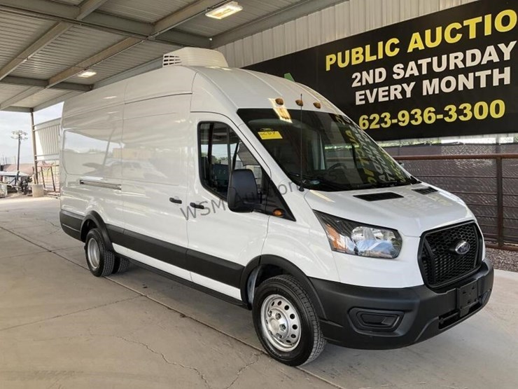 2022-ford-transit-image-2