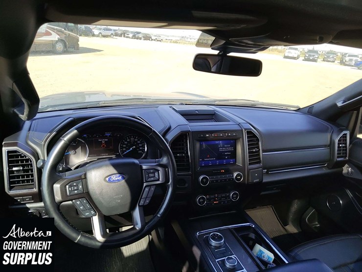 2021-ford-expedition-image-19