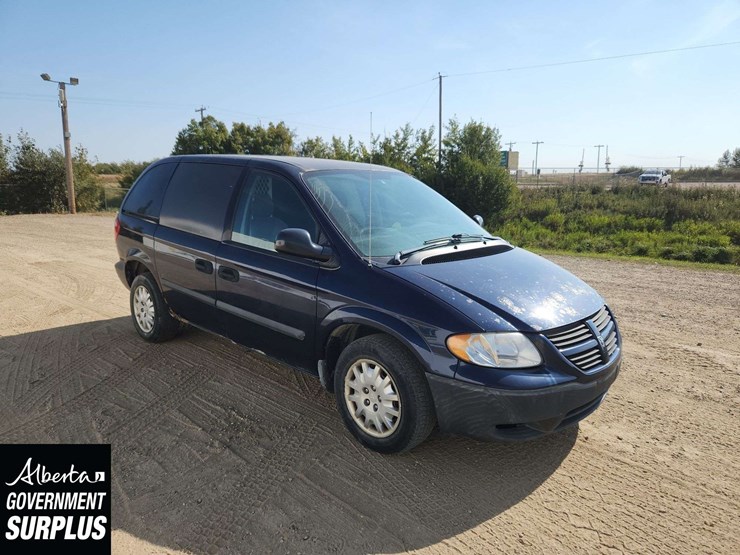 2006-dodge-caravan-image-2