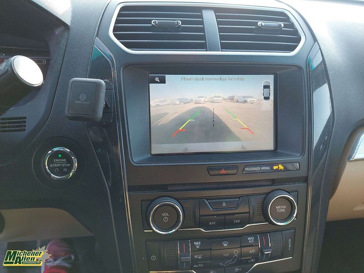 2016-ford-explorer-xlt-image-9