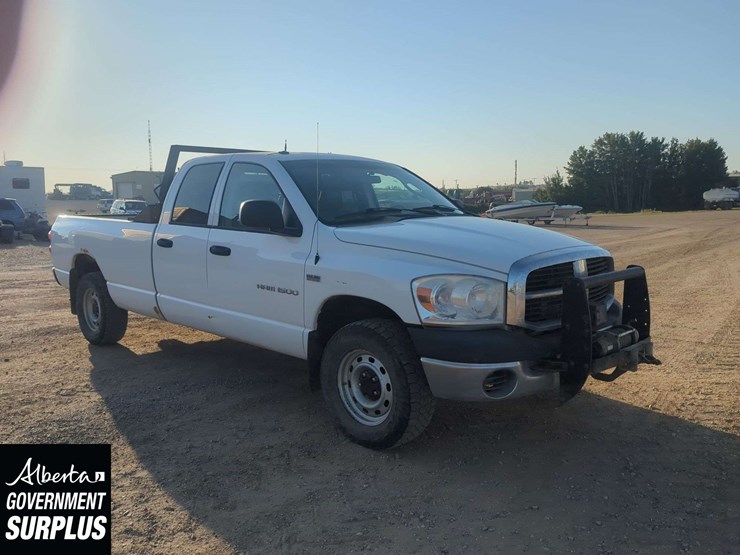 2007-dodge-ram-1500-image-2