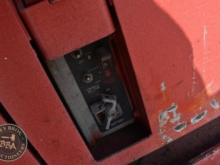 electric-scissor-lift-37988-image-12