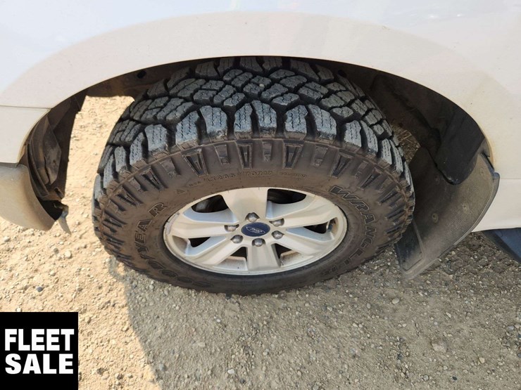 2017-ford-f150-image-25