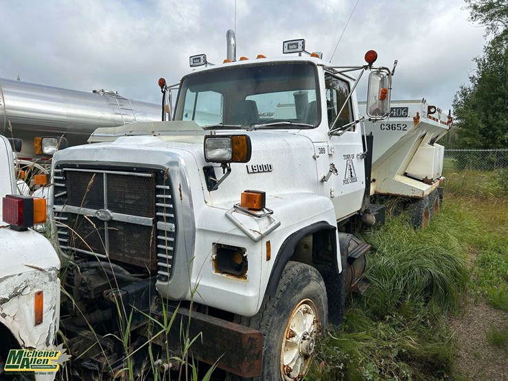 1989-ford-lt9000-image-1
