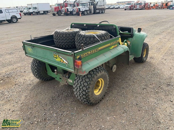 john-deere-gator-image-4