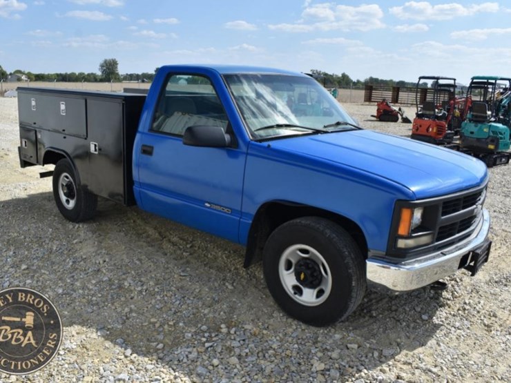 2000-chevrolet-3500-image-5