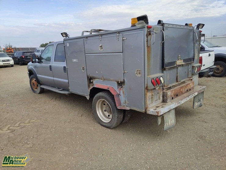 2003-ford-f550-image-3