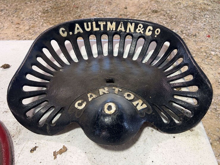 (3)-cast-iron-seats-image-12