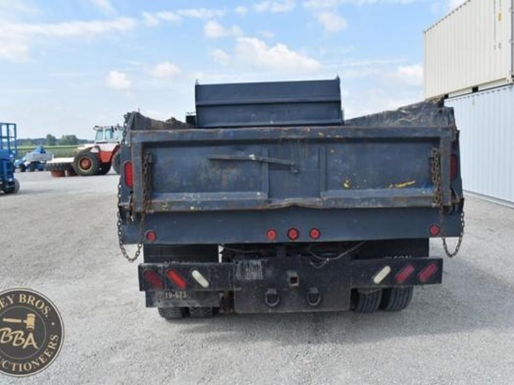 1999-freightliner-fl60-image-9