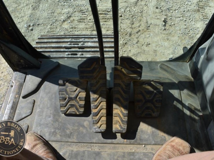 2011-caterpillar-312d-image-59