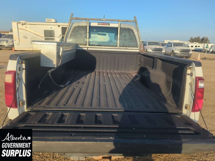 2011-ford-f250-image-23