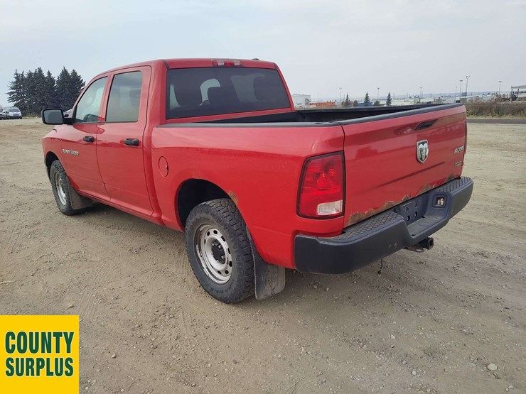 2012-ram-tradesman-image-3
