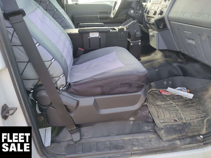 2011-ford-f550-image-22