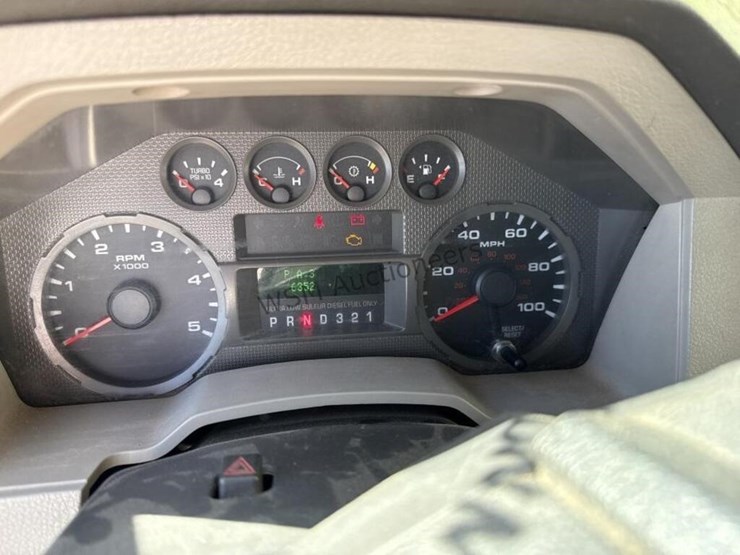 2008-ford-f550-image-21