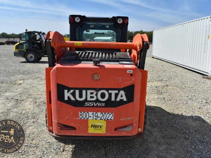 2017-kubota-ssv65-image-62