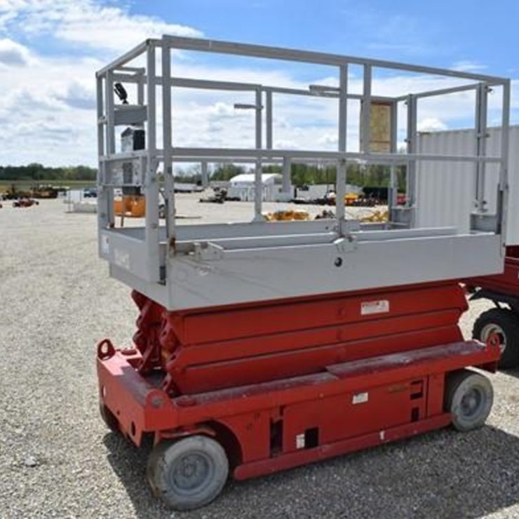 ELECTRIC SCISSOR LIFT 37988