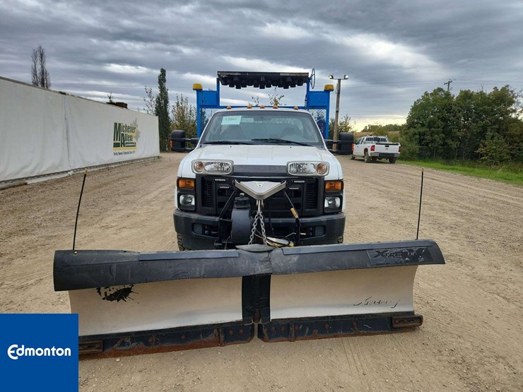 2009-ford-f350-image-24