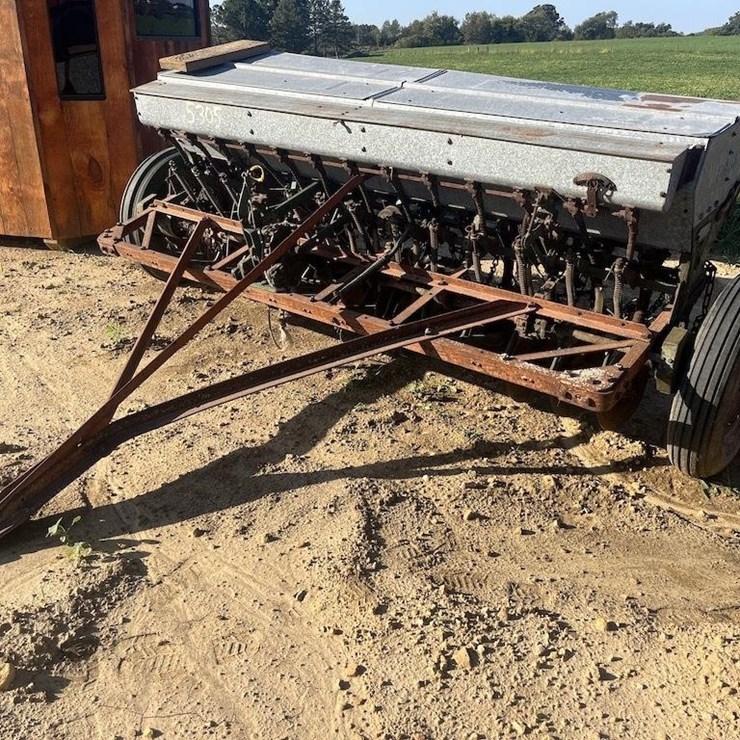 Case Grain Drill w/grasss seed