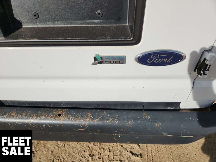 2012-ford-cargo-image-35