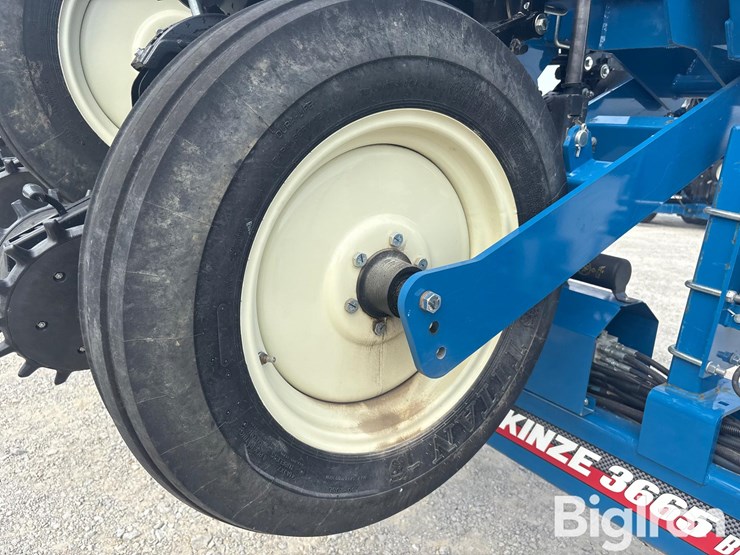 2022-kinze-3665-image-13