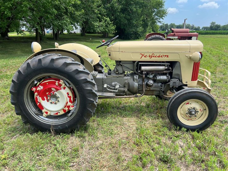 massey-ferguson-40-image-6