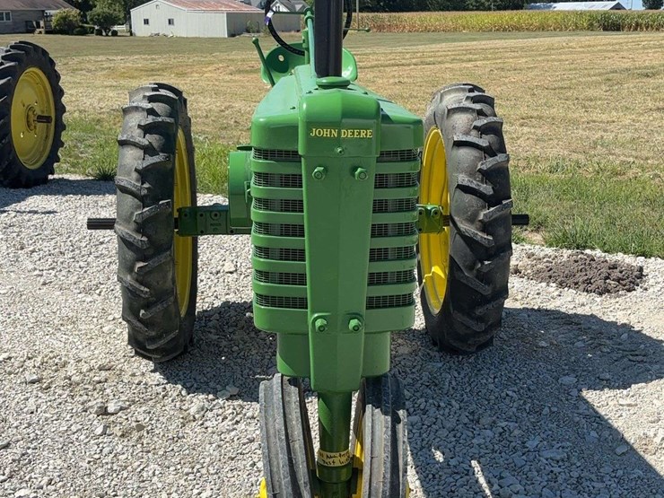 john-deere-h-image-8