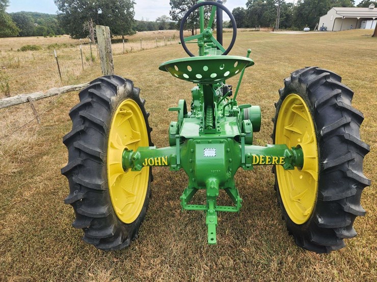 john-deere-b-image-5