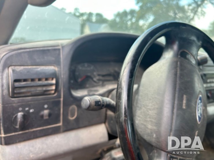 2005-ford-f350-xlt-image-23