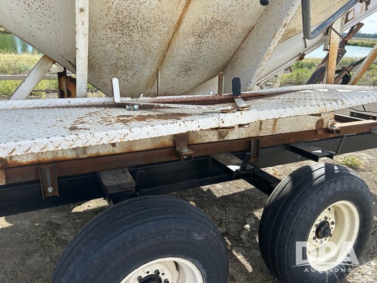willmar-dry-tender-trailer-(cp1144,-unit-31401)-image-9